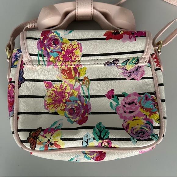 Betsey Johnson “cute” Phone purse - Picture 7 of 7
